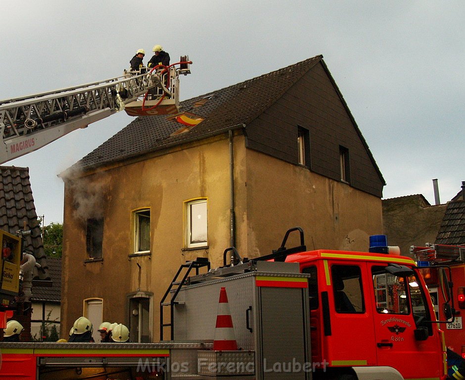 Wohnungsbrand Koeln Stammheim Stammheimer Hauptstr P179.JPG